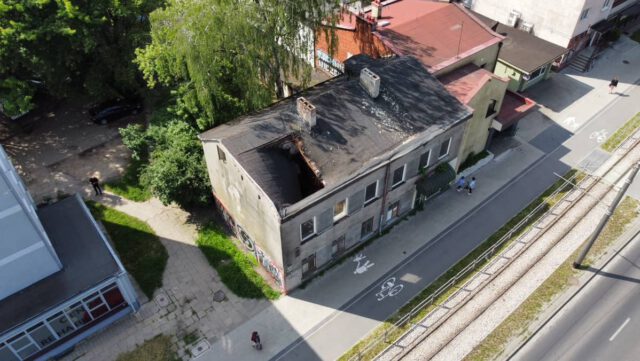 Kamienica przy ul. Łaskiej 66 w Pabianicach