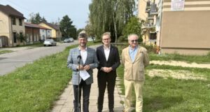 nowe parkingi i chodniki