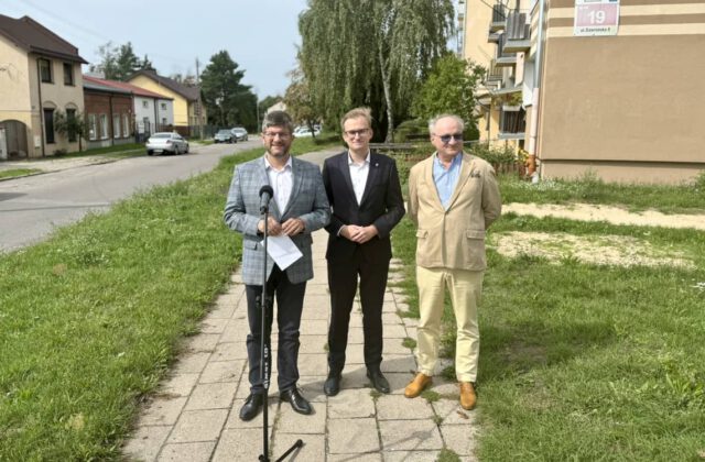 nowe parkingi i chodniki