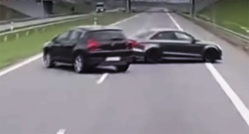 Szaleniec z Audi stanie przed sądem