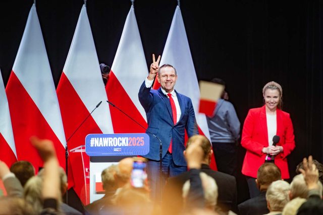 karol nawrocki w pabianicach