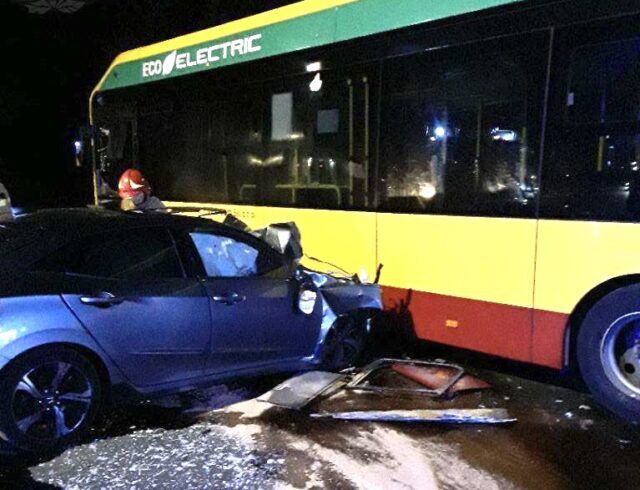 c061dd1e-bfb7-40e3-b438-3fa248e947a4