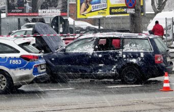 Passat zepchnięty na latarnię