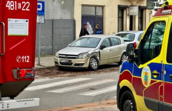 Jeep wjechał w Opla na skrzyżowaniu. Oboje kierowcy będą ukarani